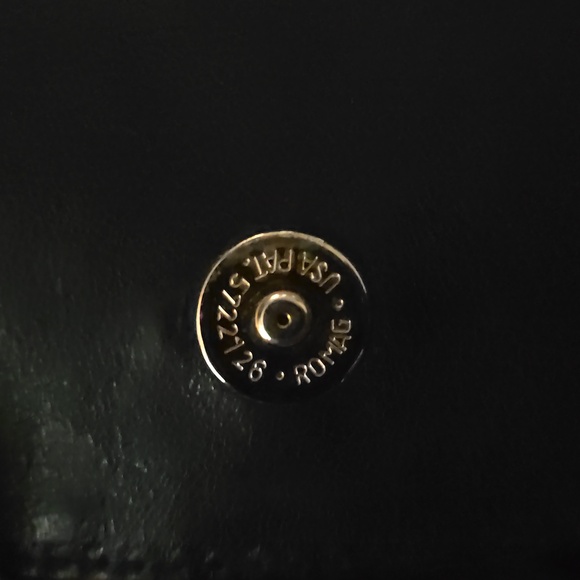 Dooney and Bourke Florentine tote GUC - Picture 10 of 15